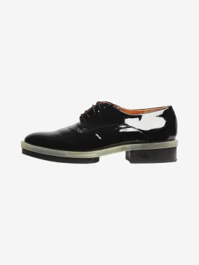 Black patent lace-up shoes - size EU 39