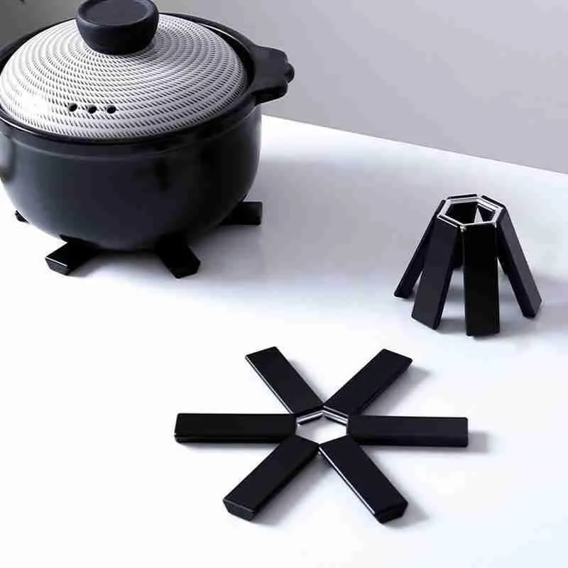 Unique Heat Resistant Pot Holder